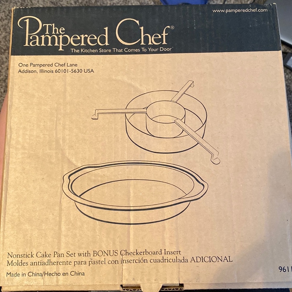 Pampered Chef Nonstick Cake Pans with Checkerboard Insert